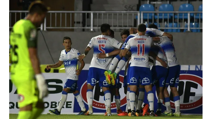 La UC entierra a Iquique, "ayuda" a Colo Colo y complica a la U.