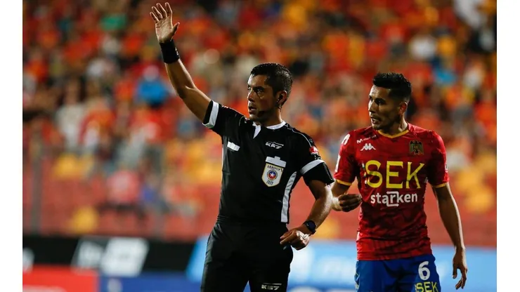 Nicolás Gamboa dio un paso en su carrera arbitral