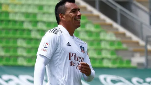 Esteban Paredes, a nombre del plantel de Colo Colo, rechazó el bono por no descender.