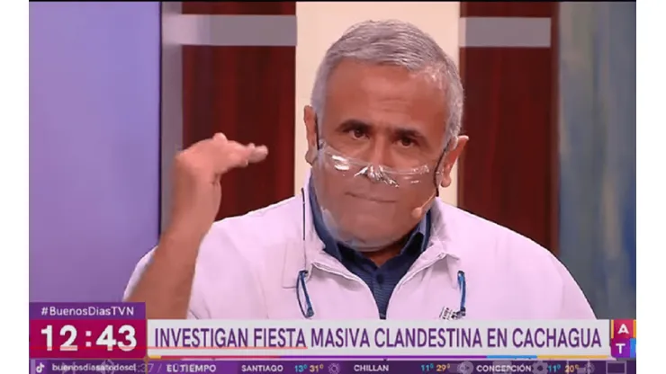El doctor señaló que las personas con más privilegios deben dar el ejemplo