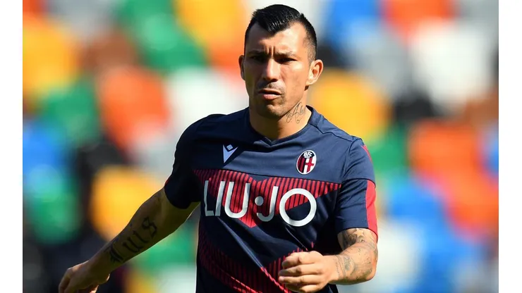 Gary Medel apuntaría a un par de años más en Europa.