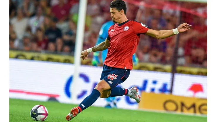 José Fonte cerca de perder a otro compañero en defensa