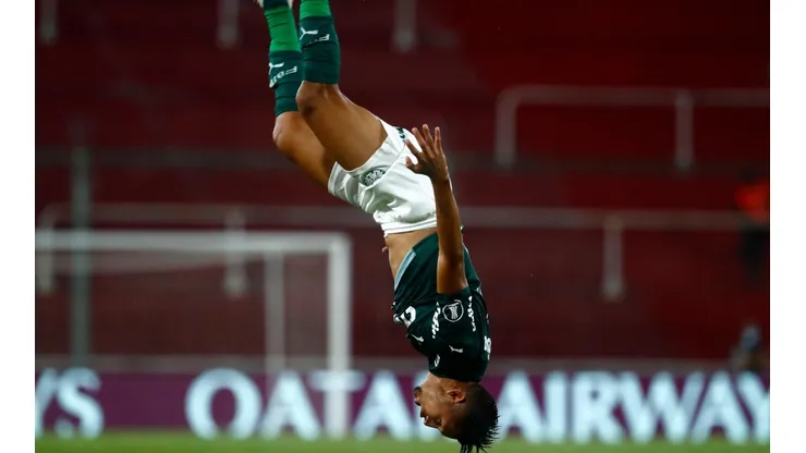 Rony abrió la cuenta para Palmeiras contra River Plate.
