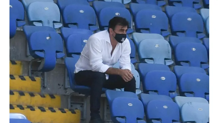 Gustavo Quinteros suspendido por tres fechas