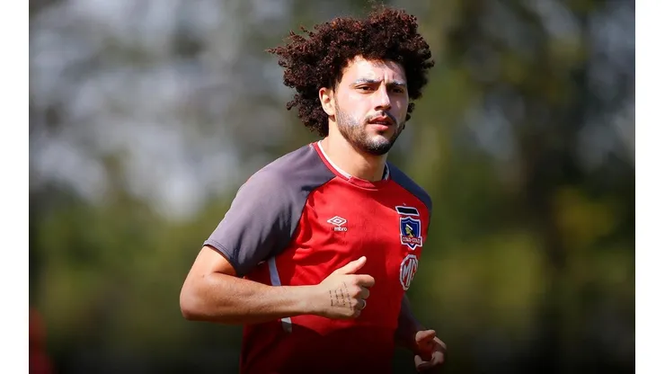 Maximiliano Falcón se ha convertido en un jugador vital para la defensa de Colo Colo.