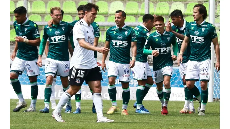 Wanderers venció con mucha claridad a un Colo Colo que se llena de dudas de nuevo.