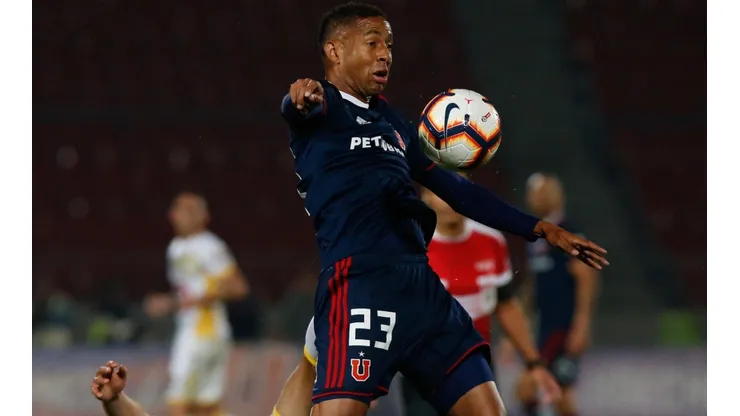 Gabriel Torres con la camiseta de Universidad de Chile