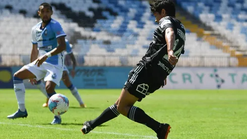 Matías Fernández da la asistencia para el gol de Gabriel Costa