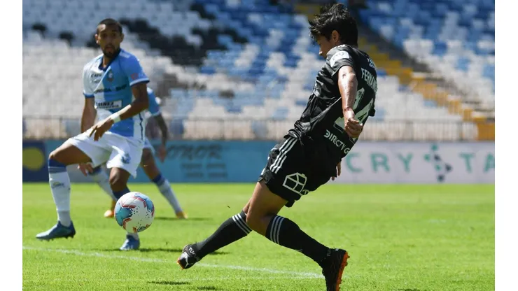 Matías Fernández da la asistencia para el gol de Gabriel Costa