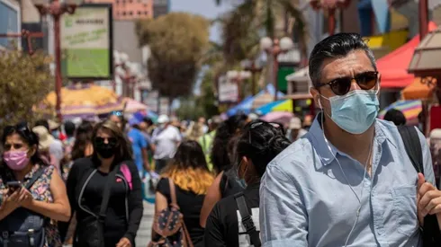 La Región Metropolitana solo tiene una comuna entre las 10 con más casos activos.