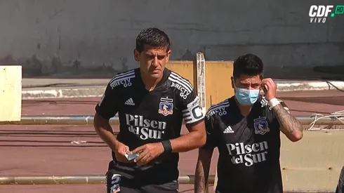 Julio Barroso y la nueva polera de Colo Colo