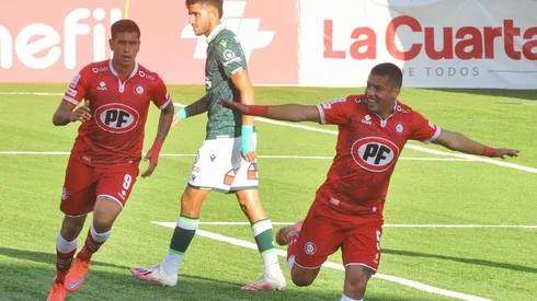 Triunfo de La Calera contra Santiago Wanderers con golazo de Esteban Valencia.