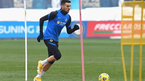 Matías Vecino ya entrena en el Inter de Milán y le peleará un puesto a Arturo Vidal.