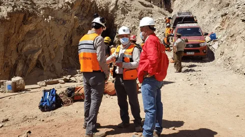 Trabajo de rescate de dos personas que se encuentran atrapadas tras derrumbe minero