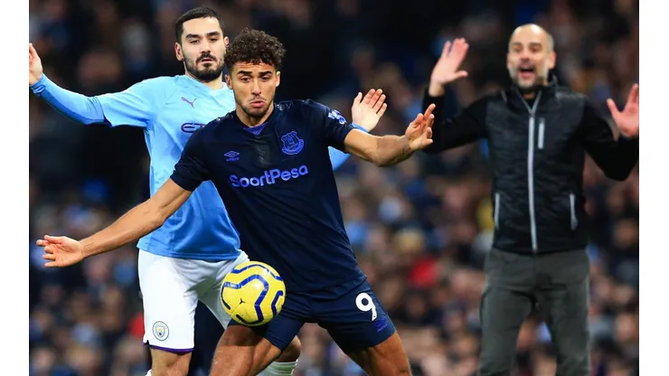 Josep Guardiola reclama falta en un Everton - Manchester City