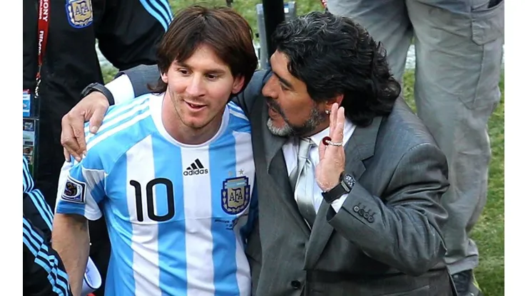 Messi fue dirigido por Maradona en la selección argentina.