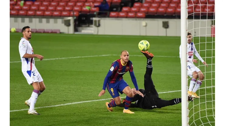 Martin Braithwaite falló un penal y le anularon un gol