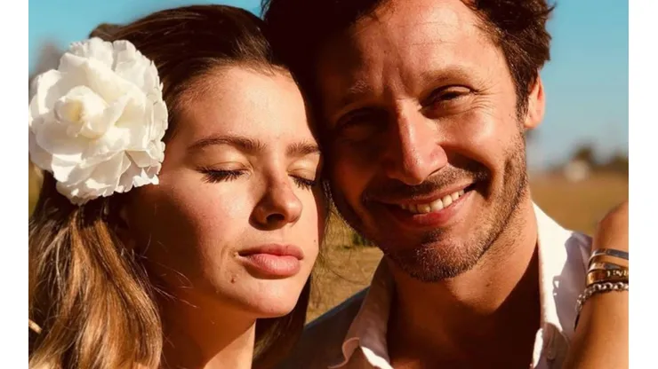 La pareja compartió en sus redes sociales la celebración navideña