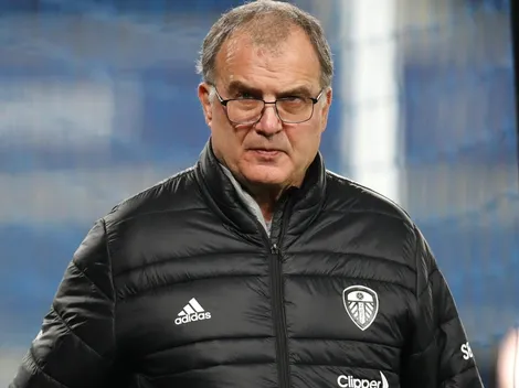 Revelan que Bielsa sorteó regalo para los auxiliares del Leeds