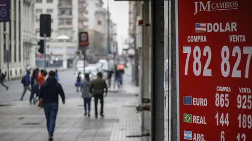 Precio del dólar va a la baja