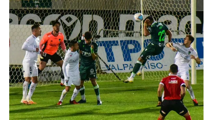 Juan Pablo Miño se eleva y le da un triunfazo a Wanderers sobre O'Higgins.