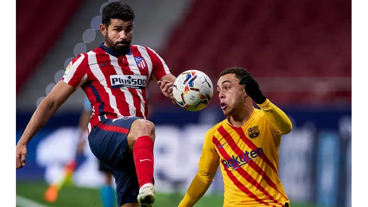 Diego Costa ante el Barcelona