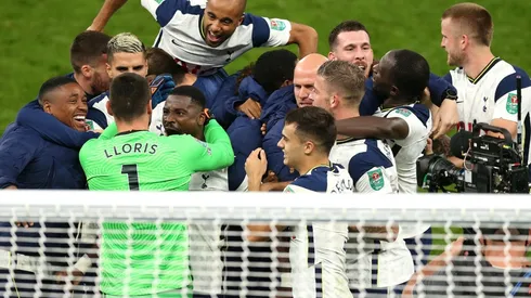 El Tottenham venció por penales al Chelsea luego de empatar 1-1 en el tiempo regular para meterse en cuartos de final.