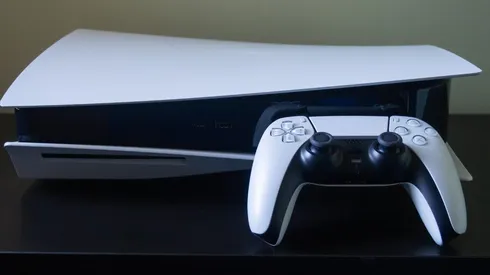 PS5 te avisa si arrancas un juego de PS4 y no su versión mejorada