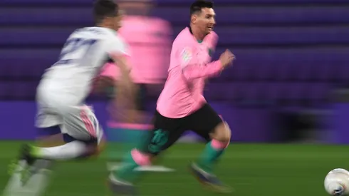 Lionel Messi superó a Pelé en la victoria del Barcelona contra Real Valladolid de Fabián Orellana.