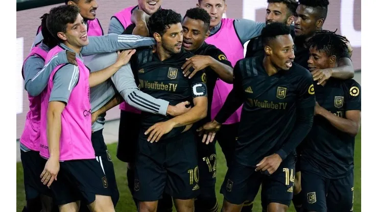 Carlos Vela festejó su gol ante el América dedicando un insulto a Las Águilas... ¿para que lo fichen?