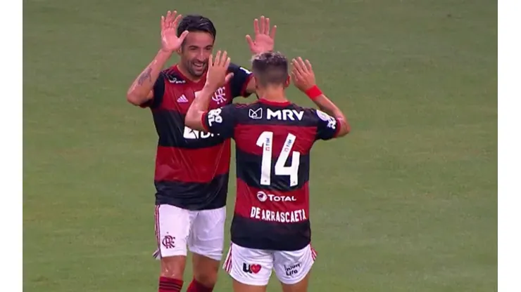 Mauricio Isla marcó su primer gol en Flamengo y su equipo celebró trabajada victoria
