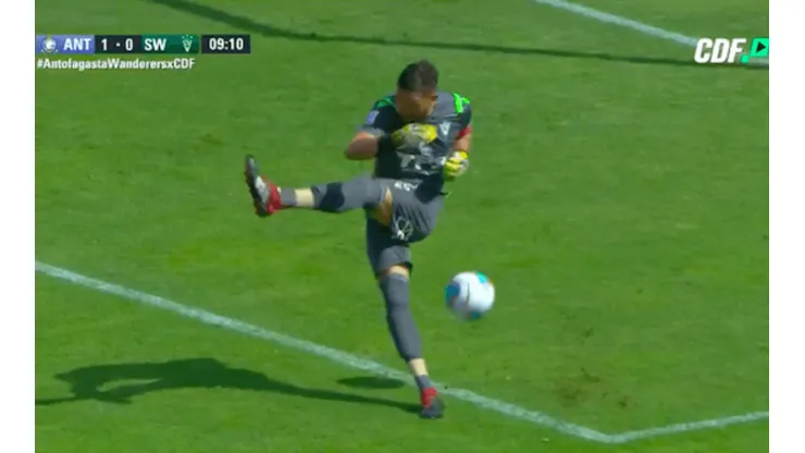 Viana se mandó uno de los errores del año ante Deportes Antofagasta