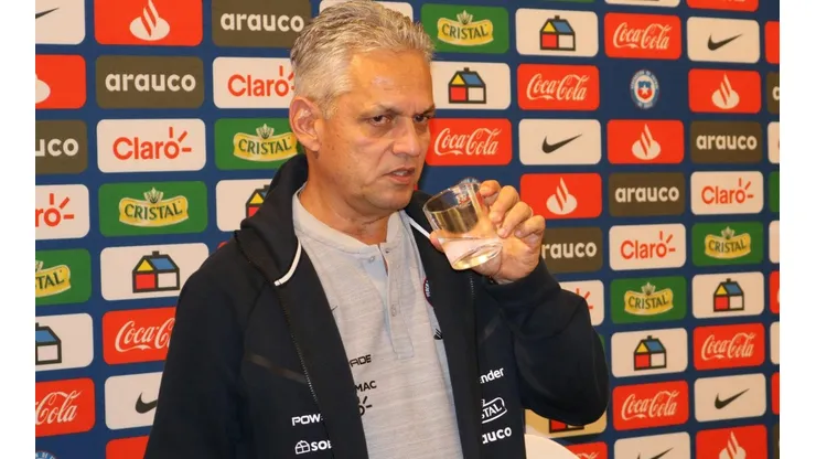 Aún no está claro si Rueda se queda o se va de la selección chilena.