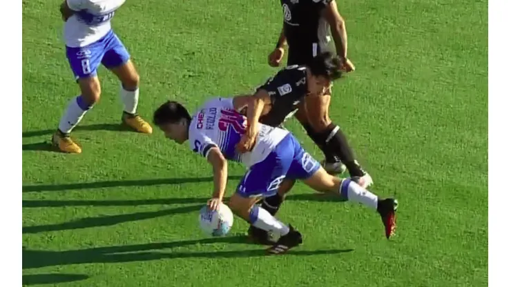 La mano de Rebolledo que Colo Colo reclamó como penal.