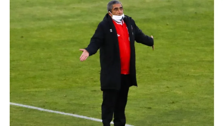 Jara se va del Cacique
