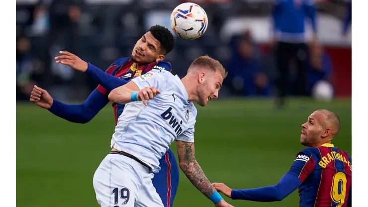 Barcelona no pudo meterse en la parte alta