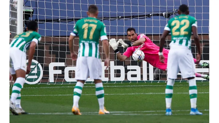 Claudio Bravo quiere a volver a celebrar en La Liga.