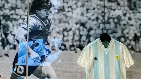 La imponente colección de camisetas de Maradona que tiene el Museo de la Moda