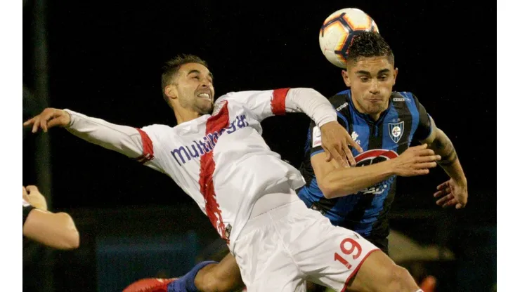 Huachipato y Curicó Unido se enfrentarán esta tarde pese a los problemas que han tenido los maulinos