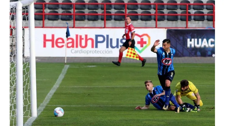 Garcés se equivocó feo en el gol de Huachipato