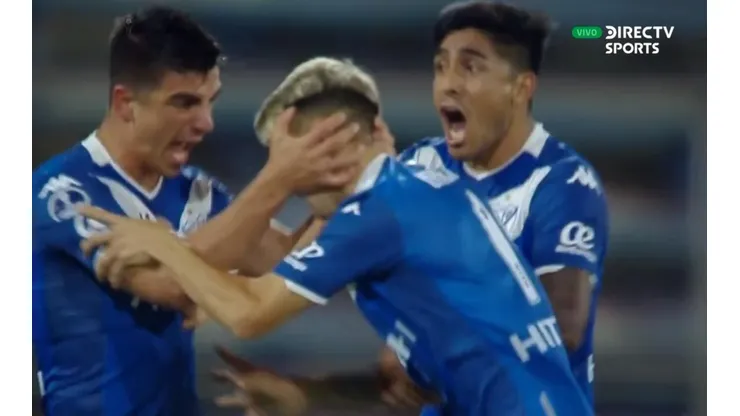 Vélez se pone 1-2 ante la UC, resultado que obliga definición por penales.