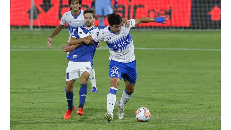 Alfonso Parot no pudo celebrar la clasificación a semifinales de la Copa Sudamericana, pero ahora va por el tricampeonato con la UC