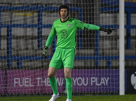 Petr Cech vuelve a jugar tras su retiro en el Chelsea Sub 23