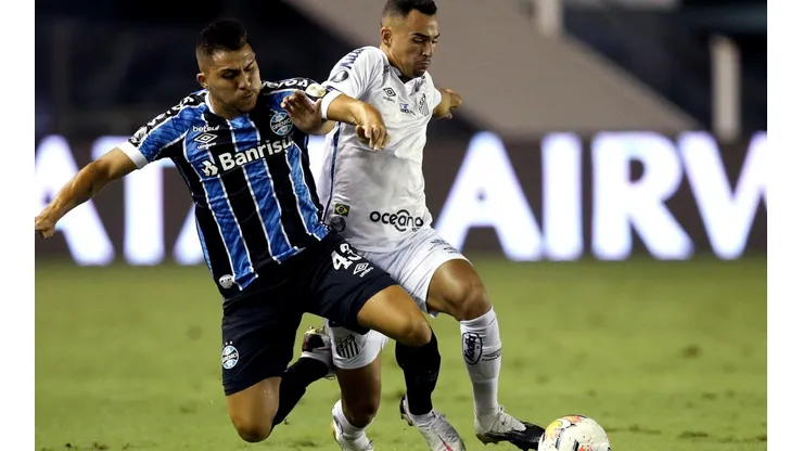César Pinares entró en el complemento y fue uno de los mejores en cancha