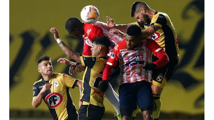 Coquimbo Unido avanza a semifinales de Sudamericana por primera vez en su historia