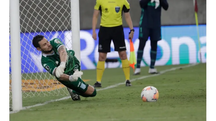 Racing va por la gloria continental