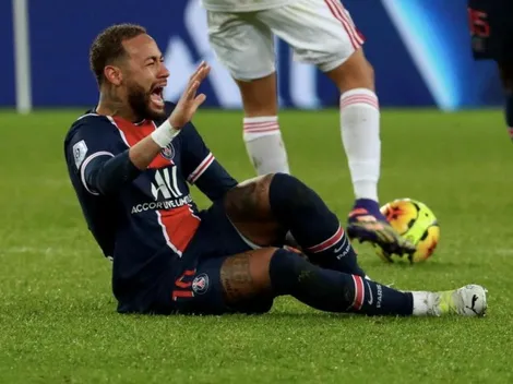 Presidente del Lyon se niega a pedir perdón por falta a Neymar