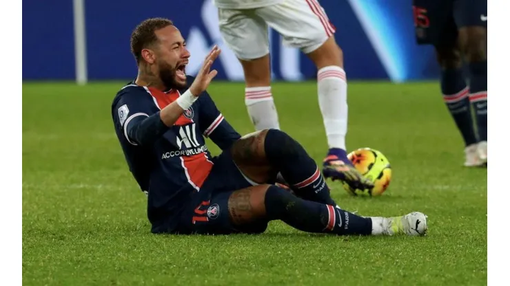 Se espera que este lunes el PSG entregue un parte médico dando cuenta del alcance de la lesión de Neymar.