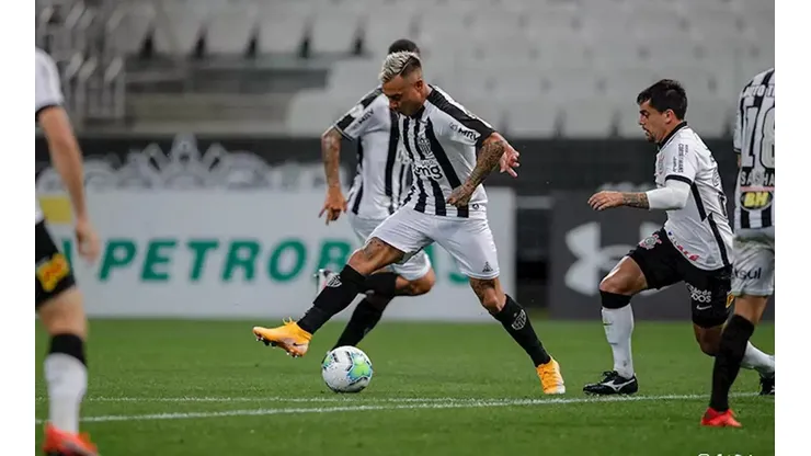 Eduardo Vargas marcó su primer gol en el Atlético Mineiro de Jorge Sampaoli este fin de semana
