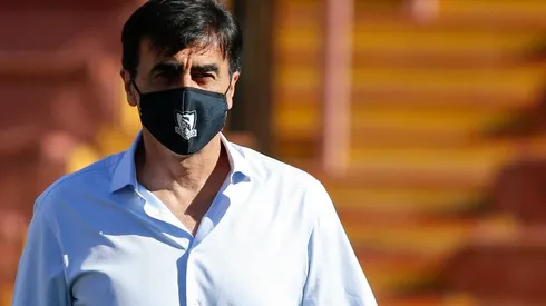 Gustavo Quinteros descartó renunciar a Colo Colo.